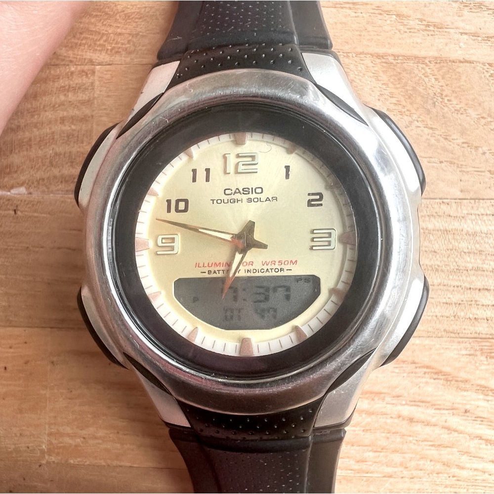 Vintage Casio tough Solar aw-s90 digital analog sport solar watch